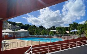 Studio Au Soleil Levant, Avec Piscine