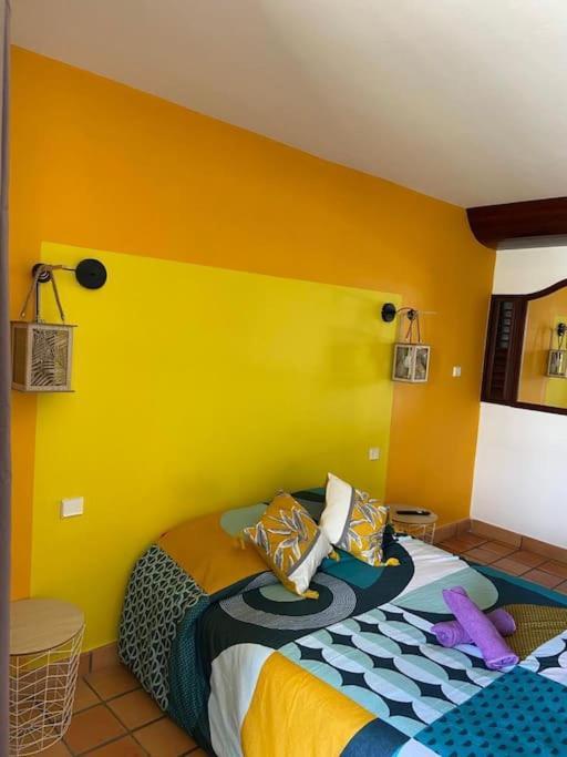 Studio Au Soleil Levant, Avec Piscine Trinité  Extérieur photo